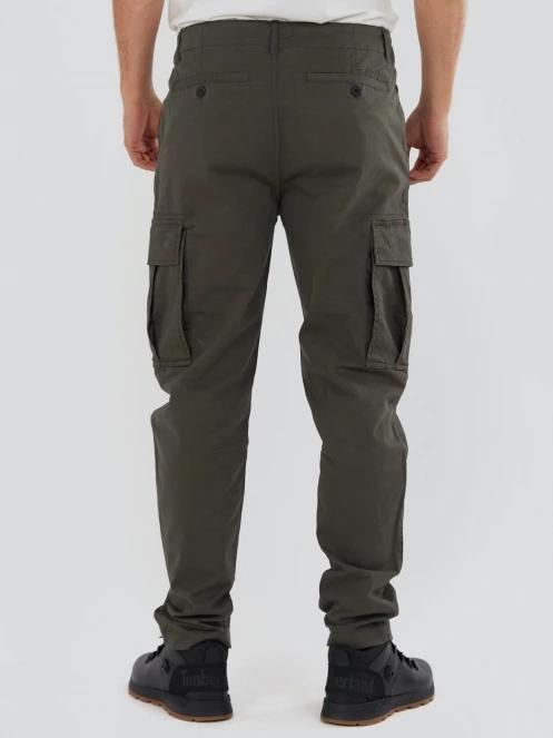 Fundango Chuck Cargo Pants herren cargo-hose oliv 3
