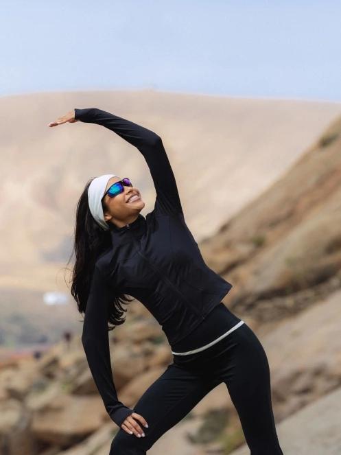 Fundango Flop Zip Up Top damen langarm sport t-shirt Schwarz 10